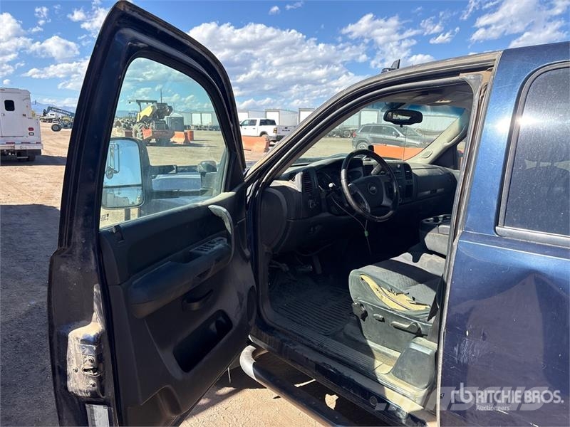 Chevrolet Silverado 3500HD Tovornjaki s kesonom/platojem