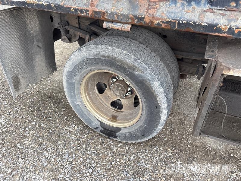 Chevrolet Silverado 3500HD 4x2 Dump Truck Tipper trucks