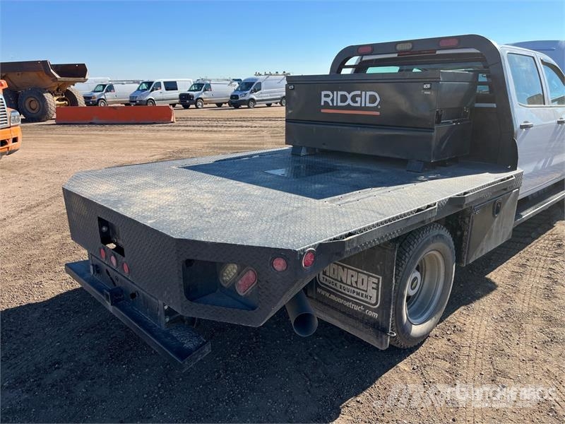 Chevrolet Silverado 3500HD Tovornjaki s kesonom/platojem