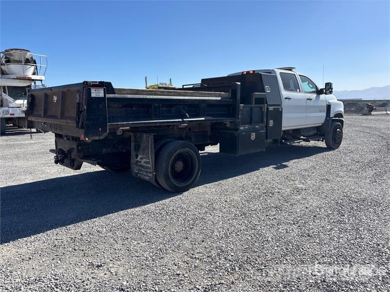 Chevrolet Silverado 5500HD 4x4 Crew Cab Flatbed Truck شاحنات مسطحة/مفصلية الجوانب