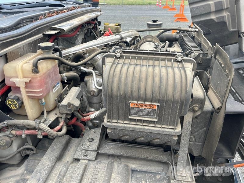 Chevrolet Silverado 5500 HD 4x2 Utility Truck Pick up/Dropside