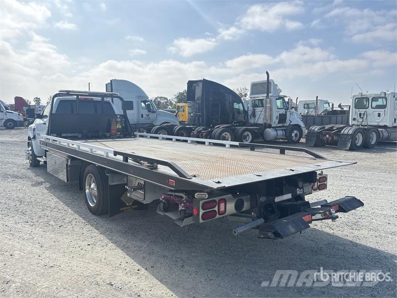 Chevrolet Silverado 6500HD 4x2 Rollback Truck Kurtaricilar