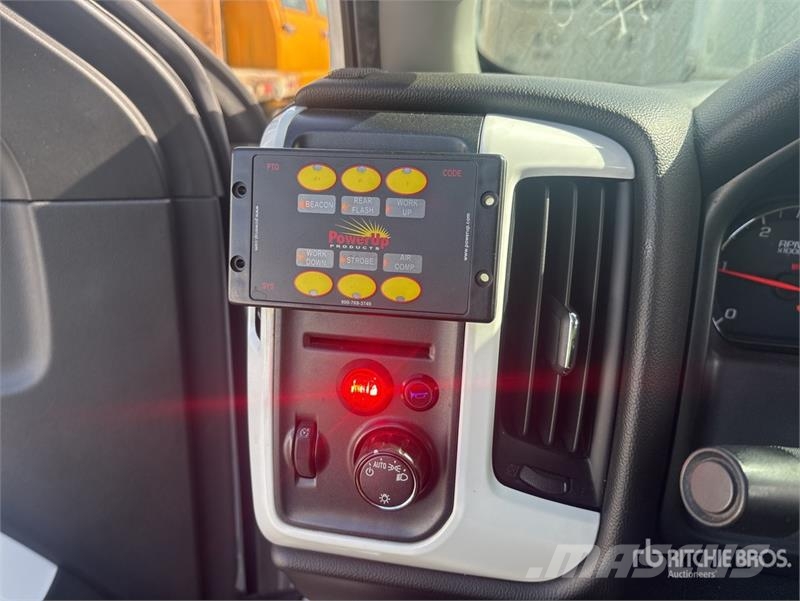 Chevrolet Silverado 6500HD 4x2 Rollback Truck Kurtaricilar