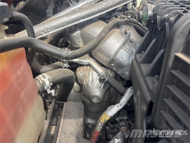 Chevrolet Silverado 6500HD 4x2 Rollback Truck Kurtaricilar