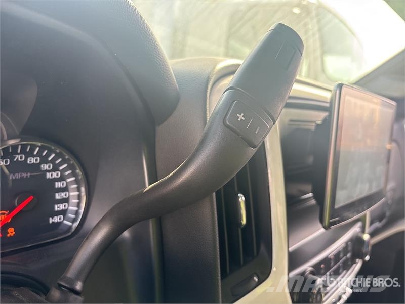 Chevrolet Silverado 6500HD 4x2 Rollback Truck Kurtaricilar