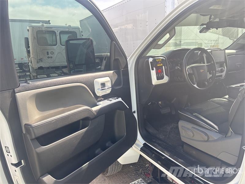 Chevrolet Silverado 6500HD 4x2 Rollback Truck Kurtaricilar