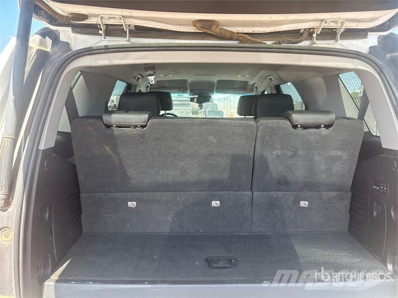 Chevrolet Tahoe 4WD SUV Cars