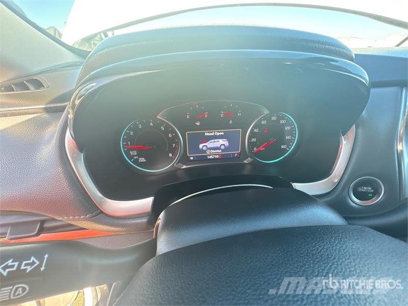 Chevrolet Traverse LT AWD SUV Kistehergépjárművek