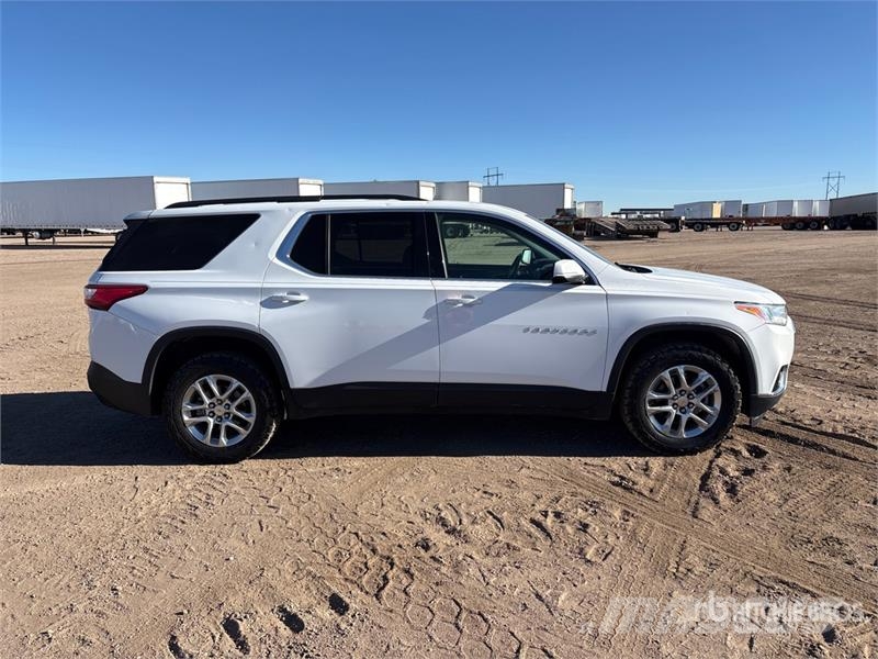 Chevrolet Traverse LT AWD SUV Kistehergépjárművek