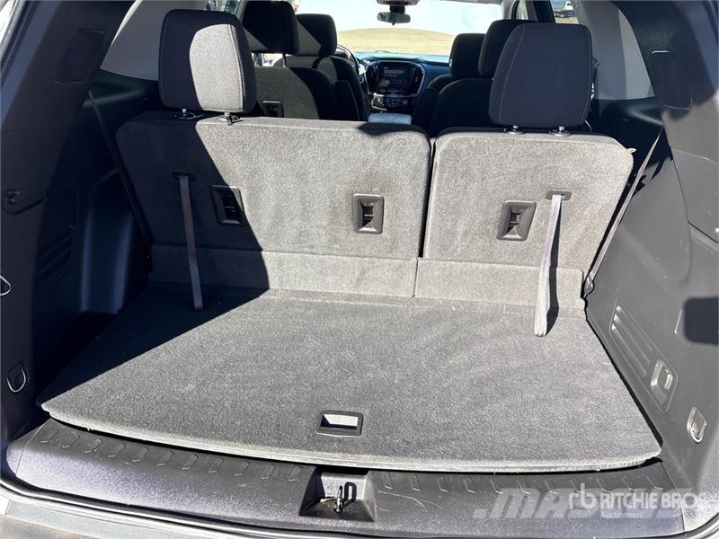 Chevrolet Traverse LT AWD SUV Kistehergépjárművek