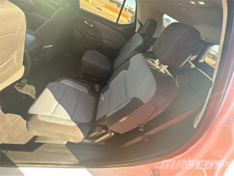 Chevrolet Traverse LT AWD SUV Kistehergépjárművek