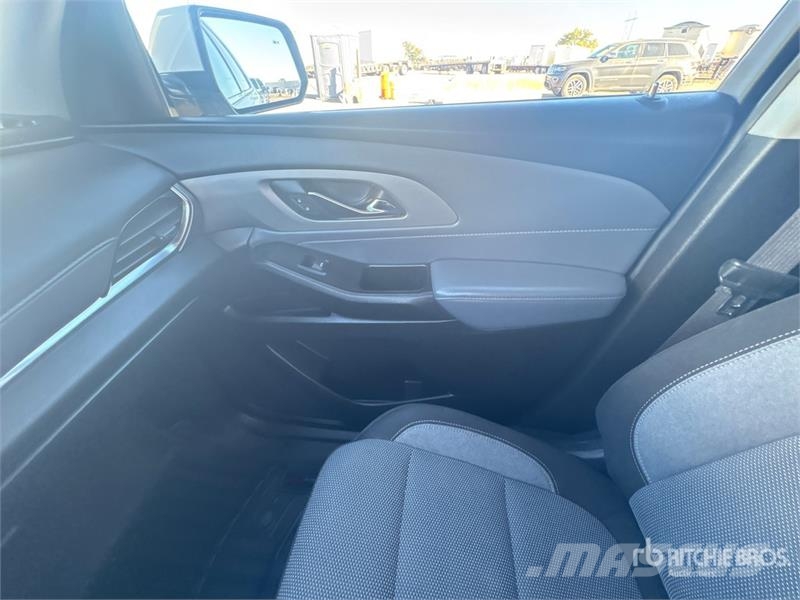 Chevrolet Traverse LT AWD SUV Kistehergépjárművek