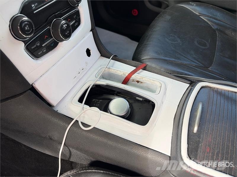 Chrysler 300 سيارات