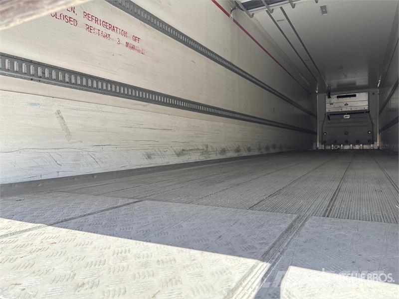 CIMC 1RMR50.5 51 ft x 102 in T/A Curtain Side Refrigera Hladilne polprikolice