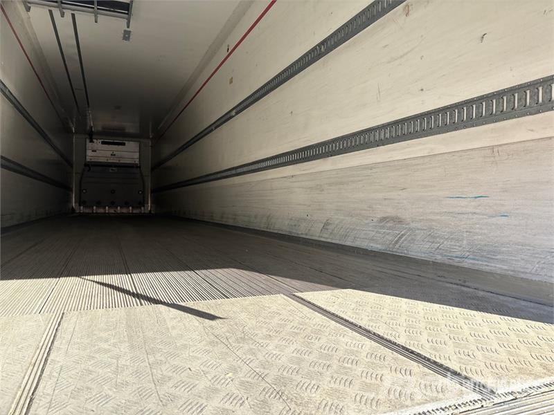 CIMC 1RMR50.5 51 ft x 102 in T/A Refrigerated Trailer Kühlauflieger