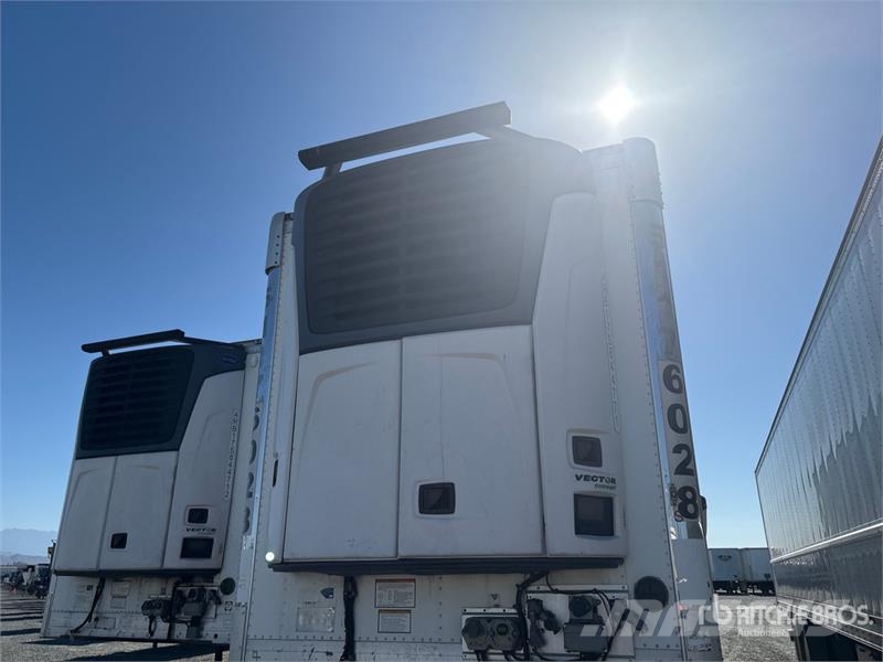 CIMC 1RMR505 51 ft x 102 in T/A Multi -Temp Refrigerate Külmikpoolhaagised