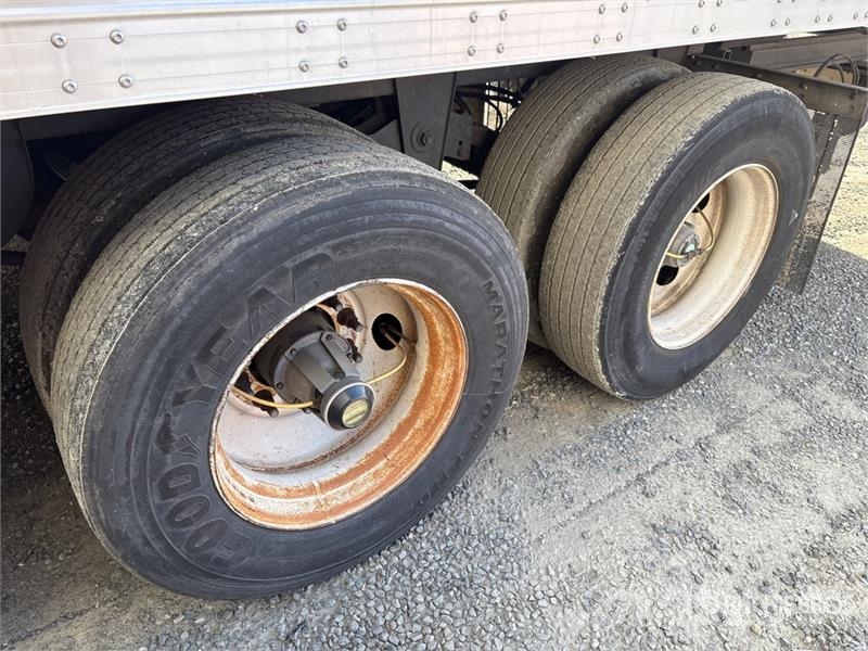 CIMC 51 ft T/A Refrigerated Trailer Temperature controlled semi-trailers