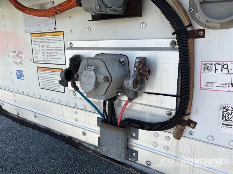 CIMC 53 ft x 102 in T/A Refrigerated Trailer نصف مقطورات بدرجة حرارة قابلة للضبط