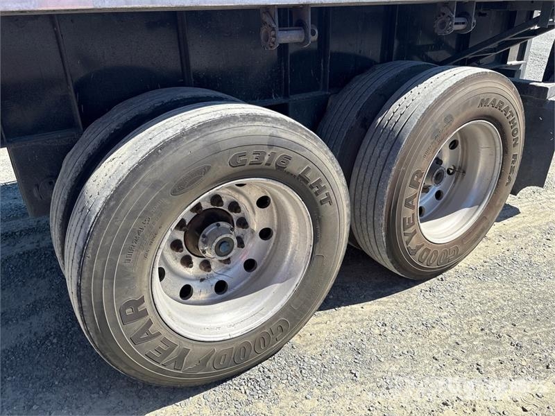 Clark 42 ft T/A Flatbed Trailer 플랫베드/드롭사이드 트레일러