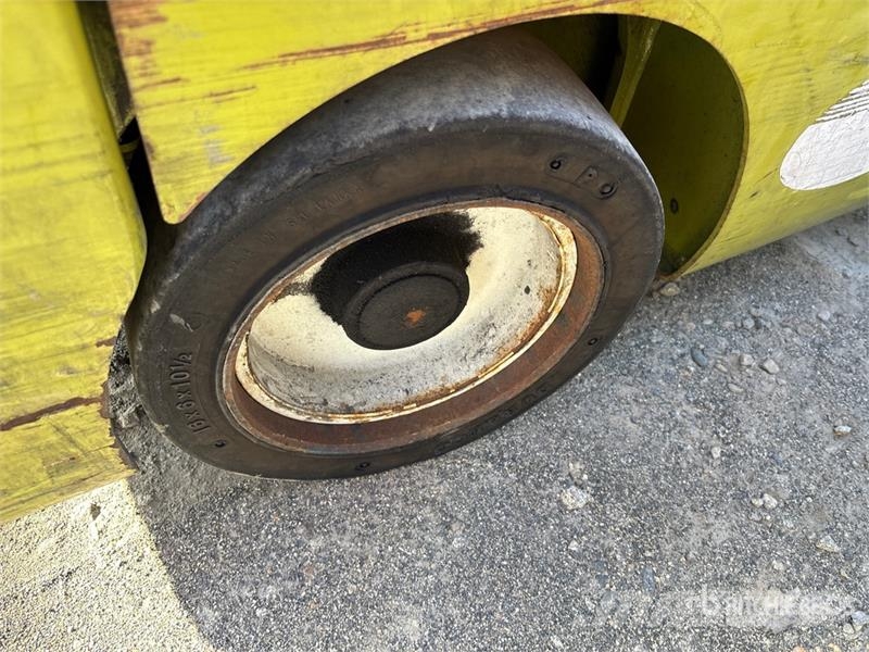 Clark C30CL 5500 lb Cushion Tire Forklift Šakiniai krautuvai - Kita