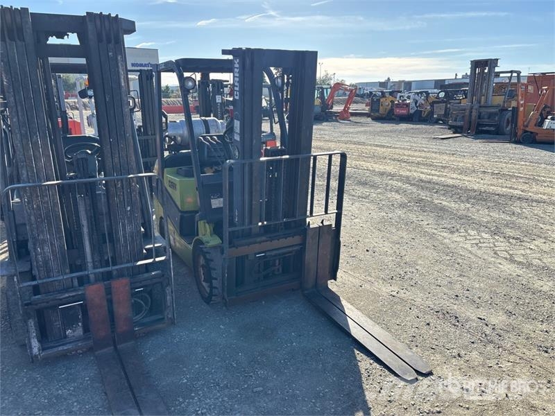 Clark C30CL 5500 lb Cushion Tire Forklift Šakiniai krautuvai - Kita