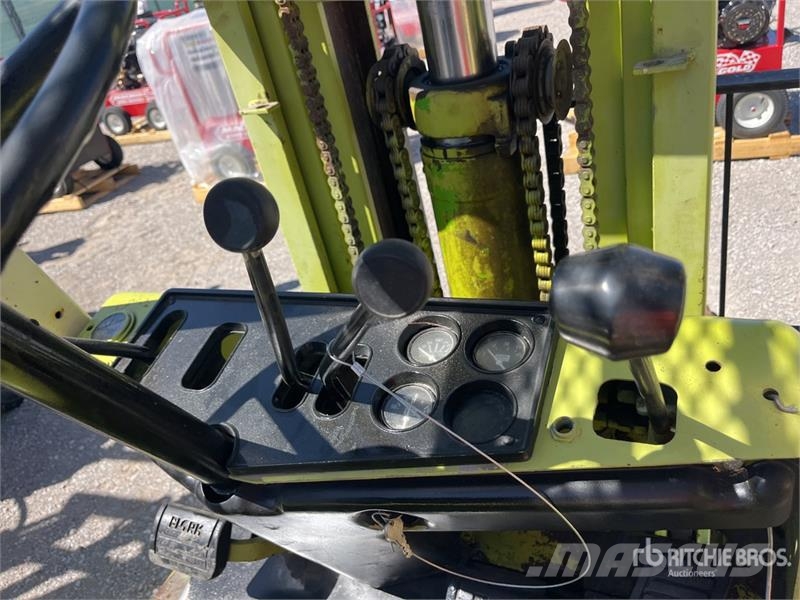 Clark C500 5700 lb Cushion Tire Forklift Targoncák-Egyéb