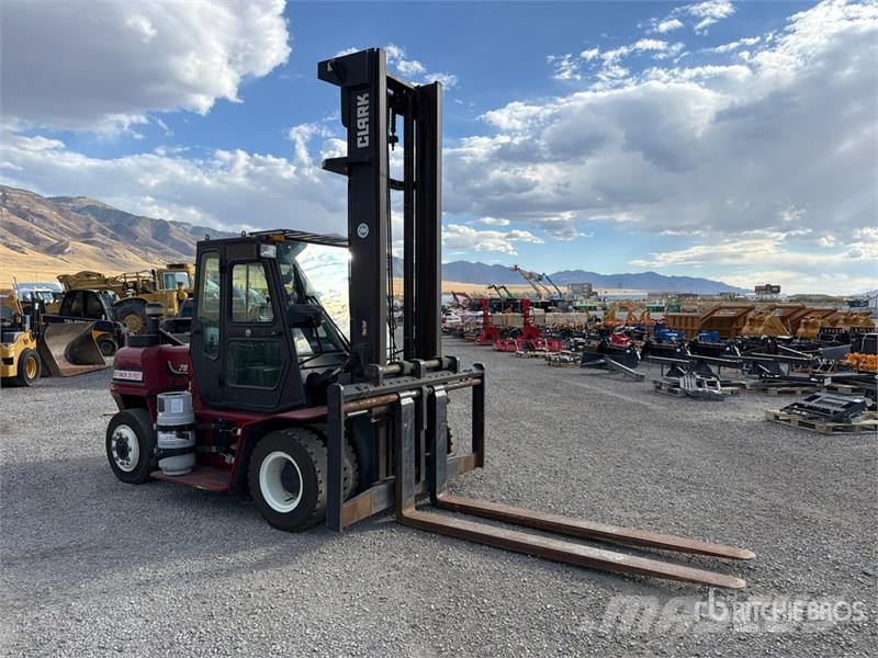 Clark C75L 11900 lb Cushion Tire Forklift フォークリフト - その他