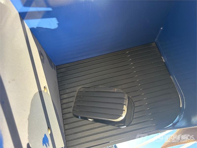 Clark NPX20 3000 lb Order Picker (Unused) 中端式裝載機