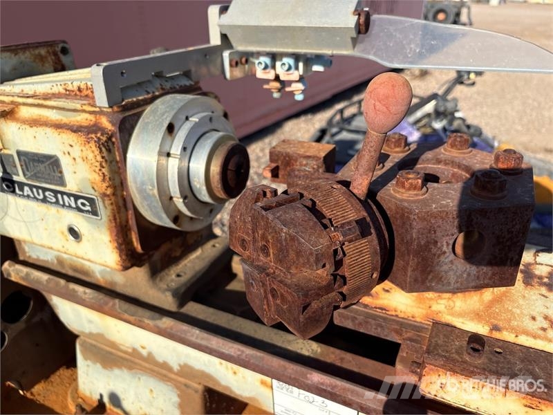 Clausing 6329 6 in x 28 in Lathe معدات البناء - غير ذلك