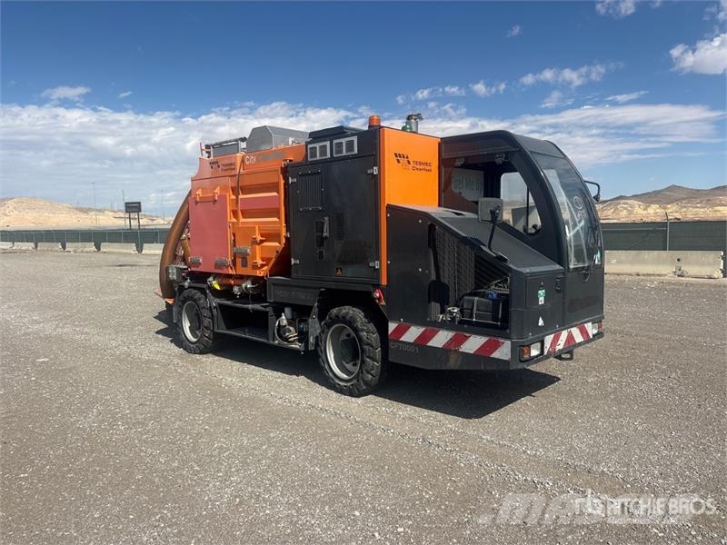 Cleanfast 4x4 Trencher Trenchers