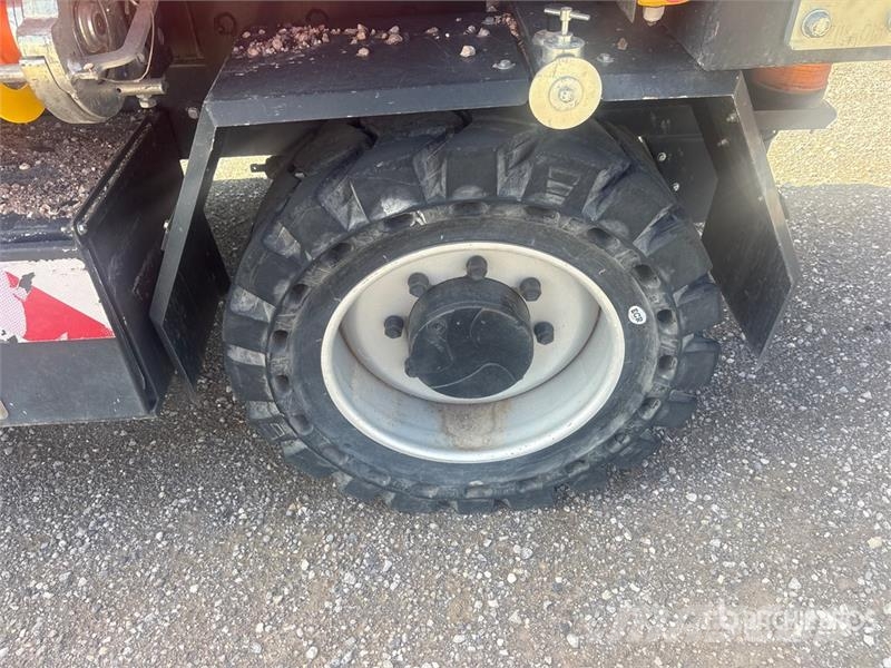 Cleanfast 4x4 Trencher Trenchers