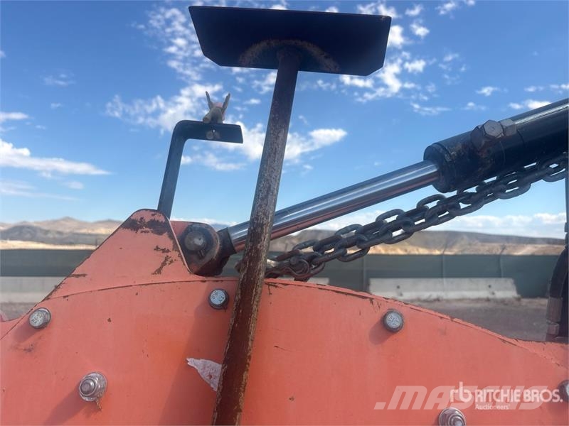 Cleanfast 4x4 Trencher Trenchers