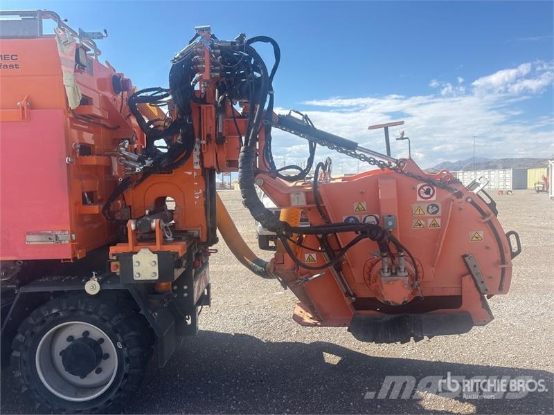 Cleanfast 4x4 Trencher Trenchers