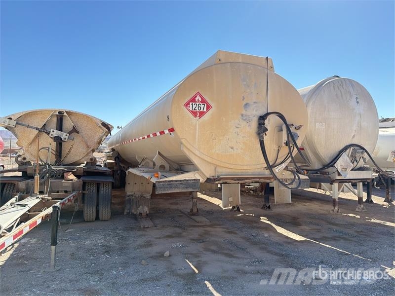 Clough MC306AL 9000 gal Tri/A Tanker Trailer Prikolice cisterne