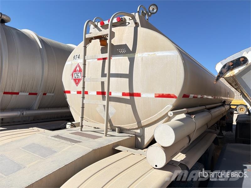 Clough MC306AL 9000 gal Tri/A Tanker Trailer Prikolice cisterne