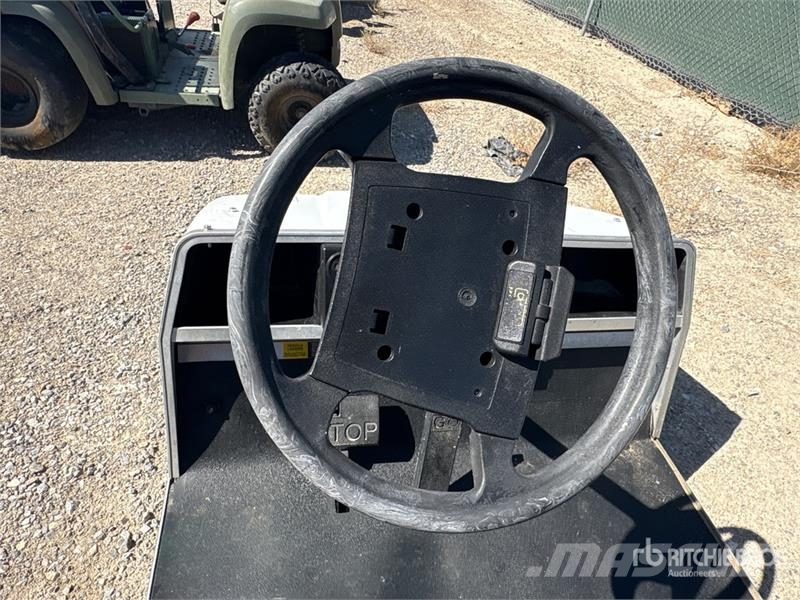 Club Car Carryall 6 4x2 Electric Utility Vehicle 多用途機械