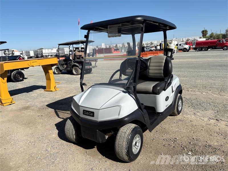 Club Car Tempo Golf Cart عربات الجولف
