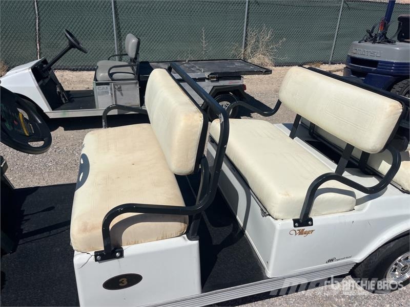Club Car Villager 6 Golf Cart (Inoperable) Voiturette de golf