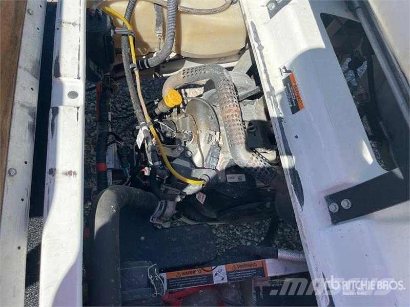 Club Car Villager 6 Golf Cart (Inoperable) Voiturette de golf