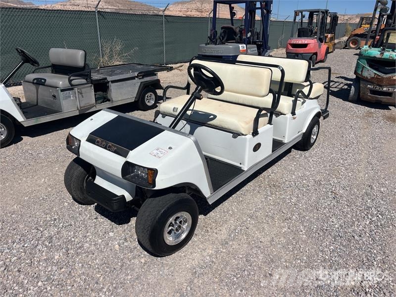Club Car Villager 6 Golf Cart (Inoperable) Voiturette de golf