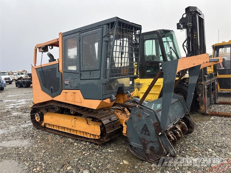 CMI C125 Tracked Mulcher Tractor 林業覆蓋機