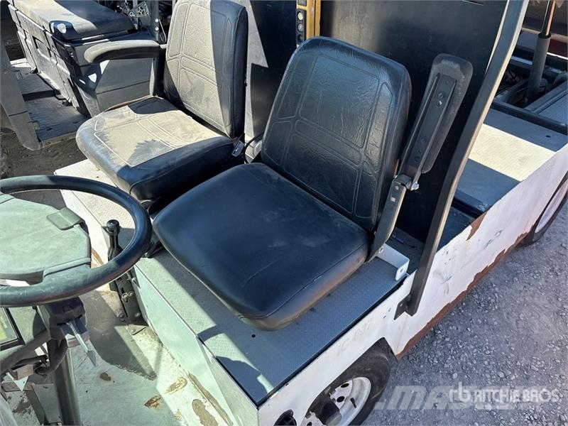 Columbia BC4-L-48 Utility Cart Motori