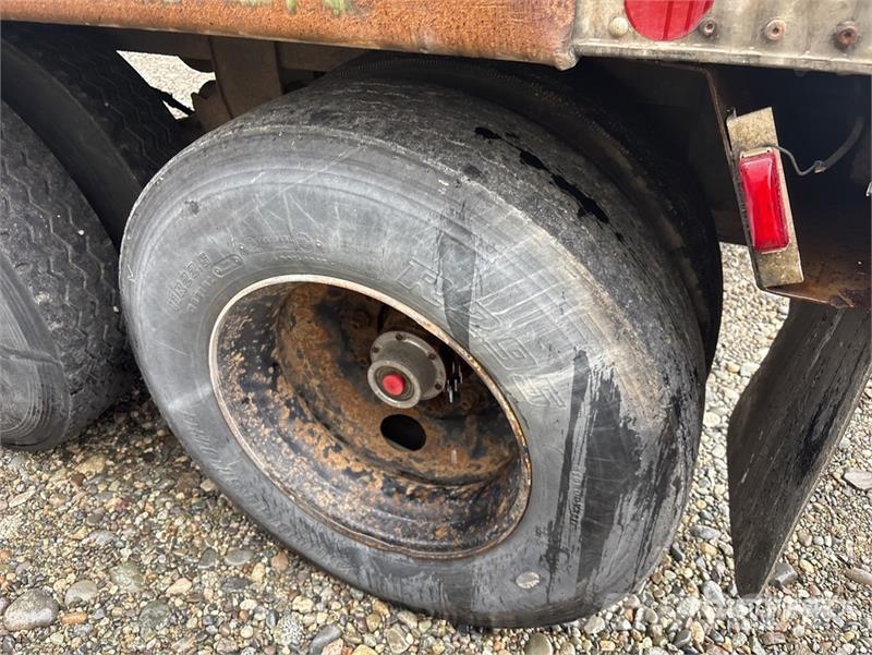 Comet 40 ft x 96 in T/A Van Trailer Przyczepy ze skrzynią zamkniętą