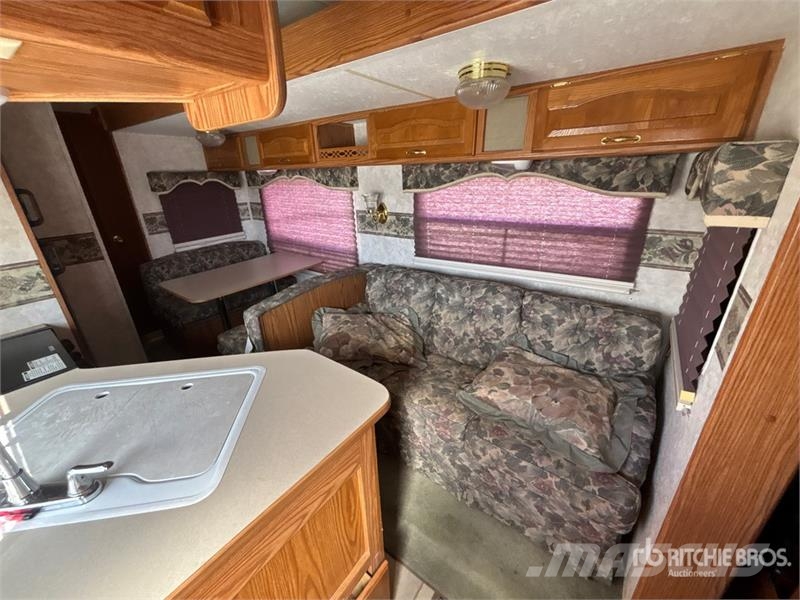Cougar 30 ft T/A Travel Trailer Altri rimorchi