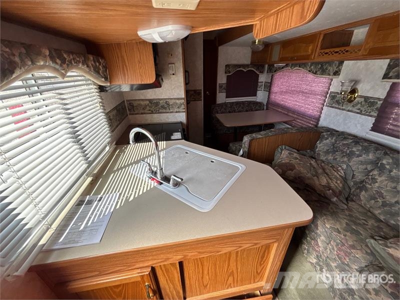 Cougar 30 ft T/A Travel Trailer Altri rimorchi
