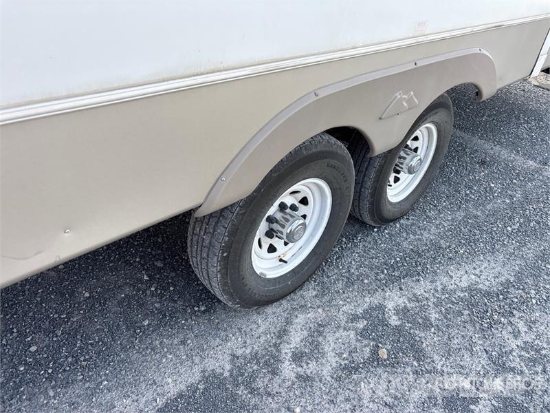 Cougar 30 ft T/A Travel Trailer Altri rimorchi
