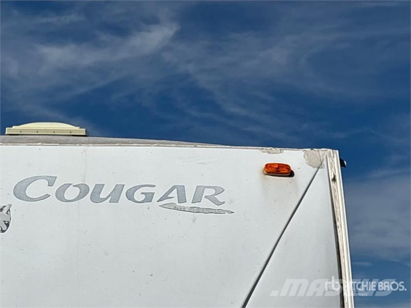 Cougar 30 ft T/A Travel Trailer Altri rimorchi
