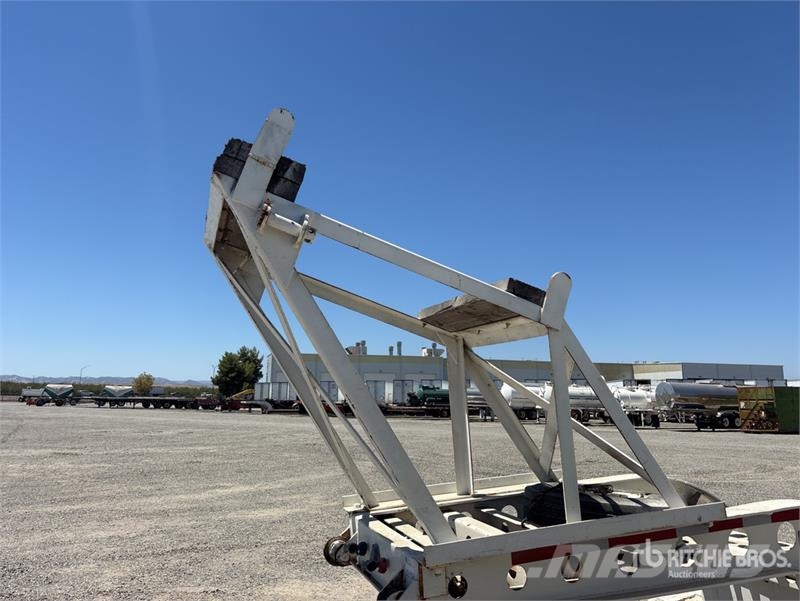 Cozad 16-Wheel Expandable Axle Lowboy Trailer 低架裝載車