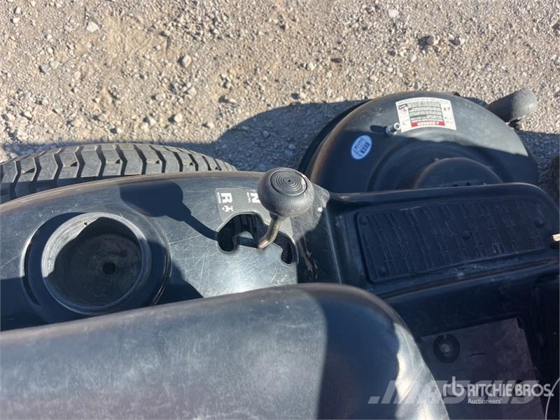 Craftsman LT2000 Ride-On Lawn Mower ركوب الحشائش