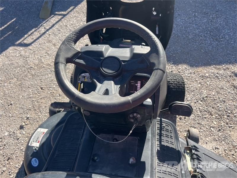 Craftsman LT2000 Ride-On Lawn Mower ركوب الحشائش